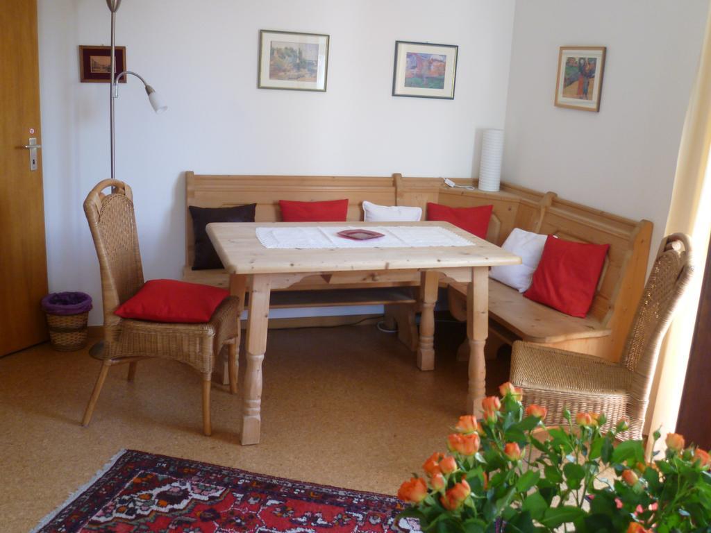 Haus Slechta Apartamento Kitzbühel Habitación foto