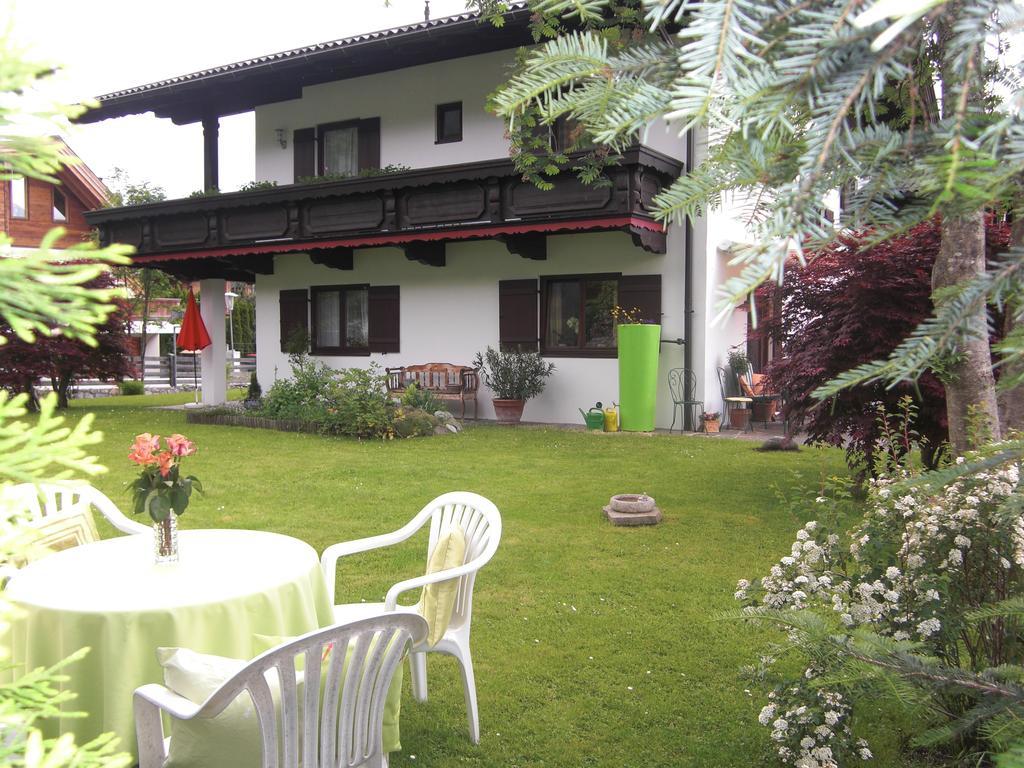 Haus Slechta Apartamento Kitzbühel Habitación foto