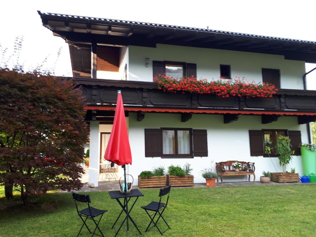 Haus Slechta Apartamento Kitzbühel Exterior foto